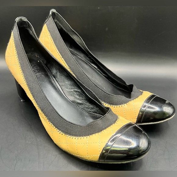 Tory Burch Black and Tan Heels, Pre-Owned, Size: 10M‎ - Picture 1 of 8